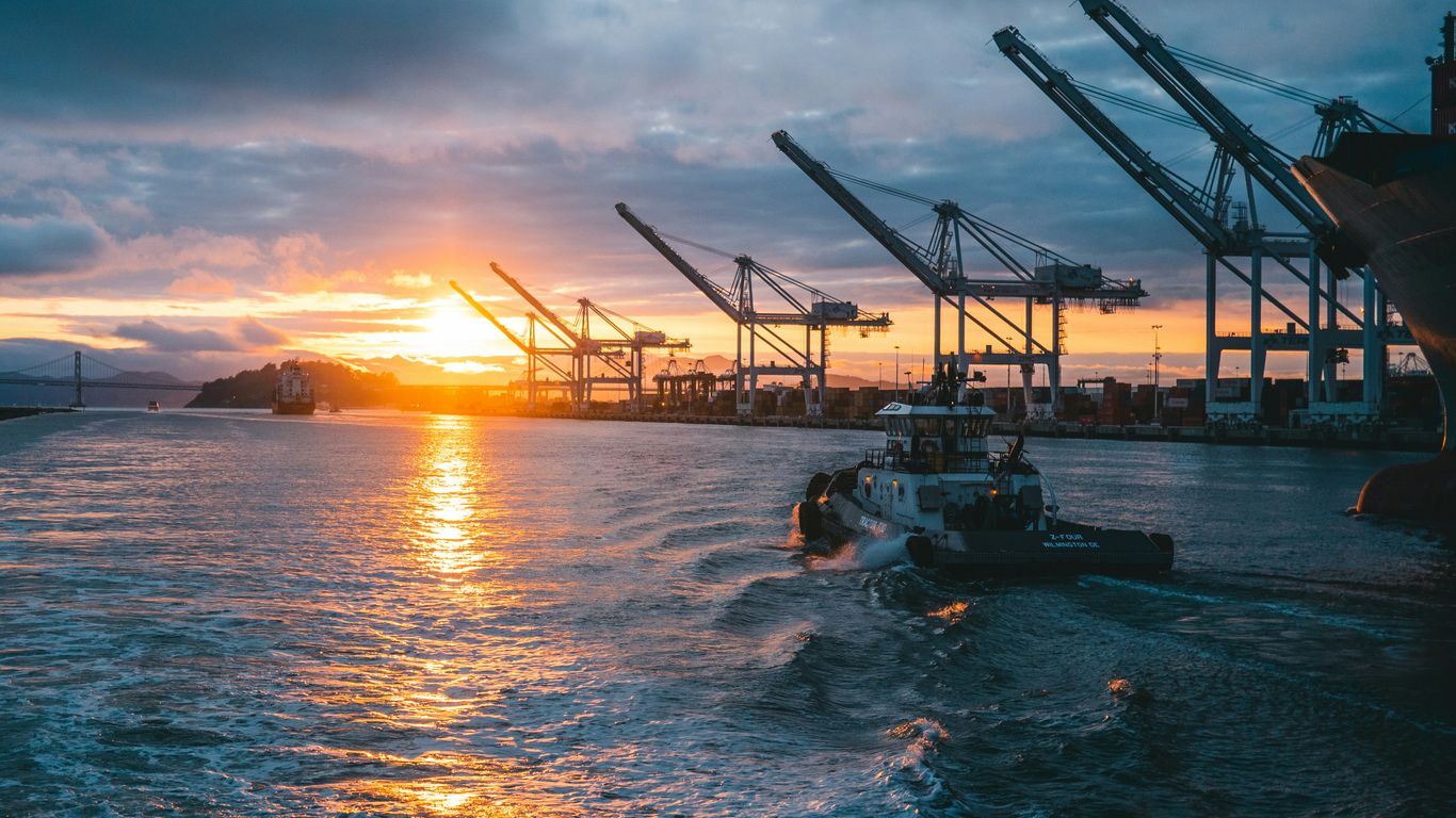 Freight Forwarder Support Services Singapore: Customs, Documentation and Operations Assistance
