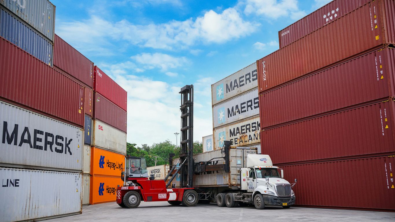 Freight Forwarder Customs Handover Guide: How to Avoid Shipping Delays